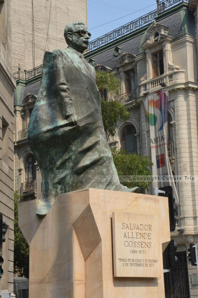 Statue de Salvador Allende
