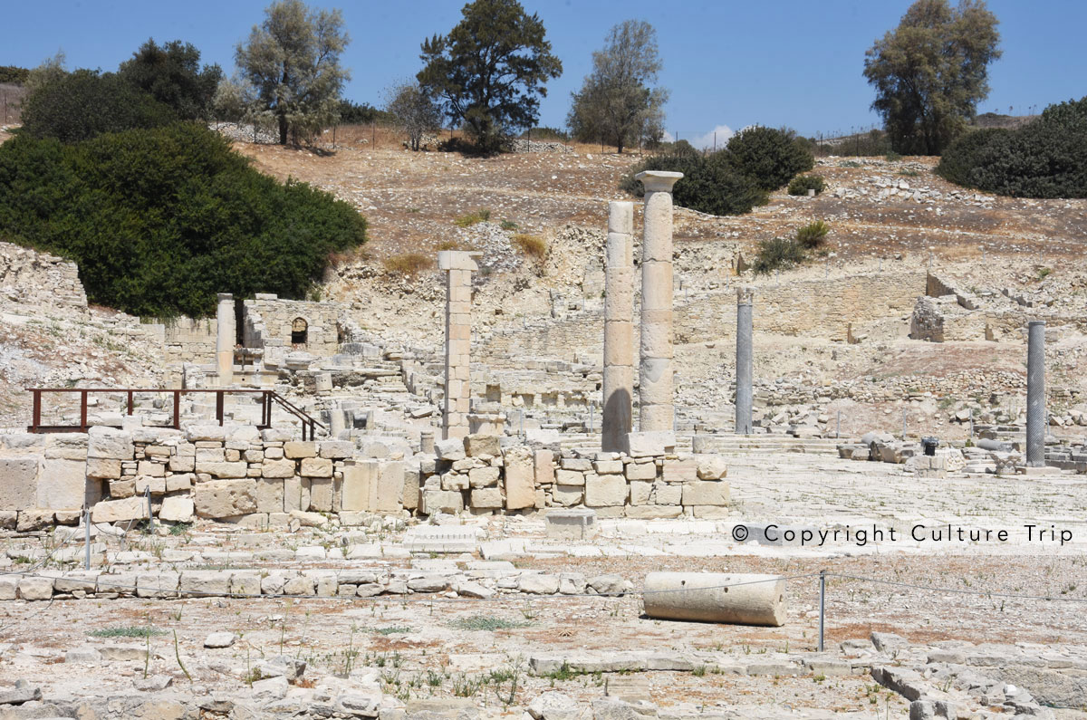 Vestiges d'un portique de l'agora