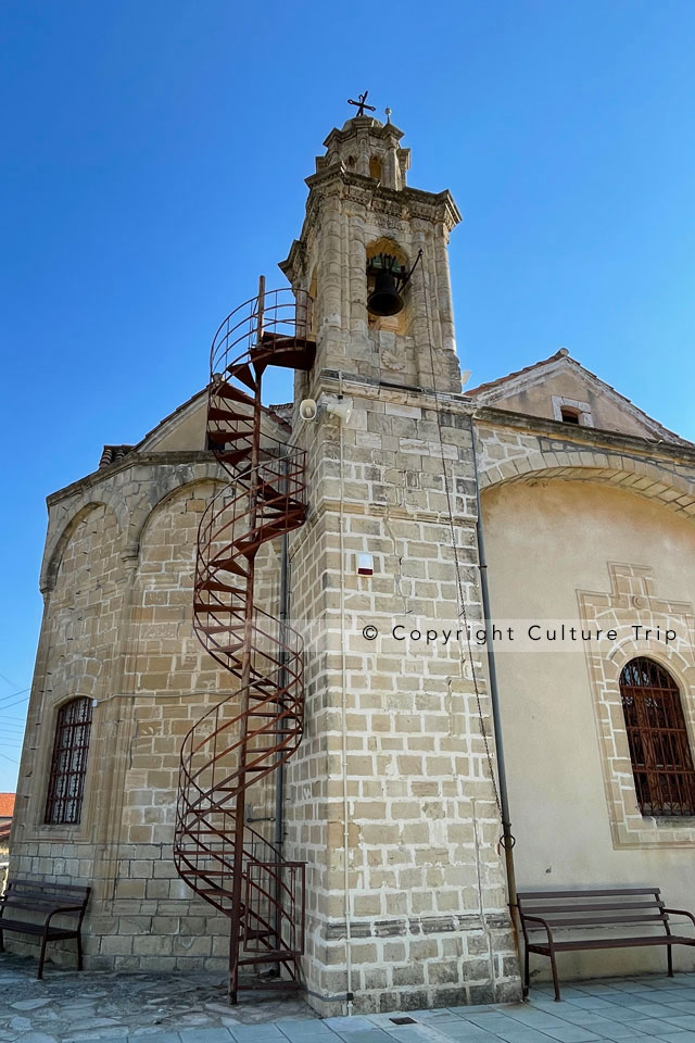 Escalier en colimaçon qui mène au clocher de l'église