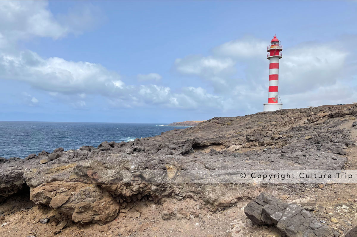 Le phare de Punta Sardina 