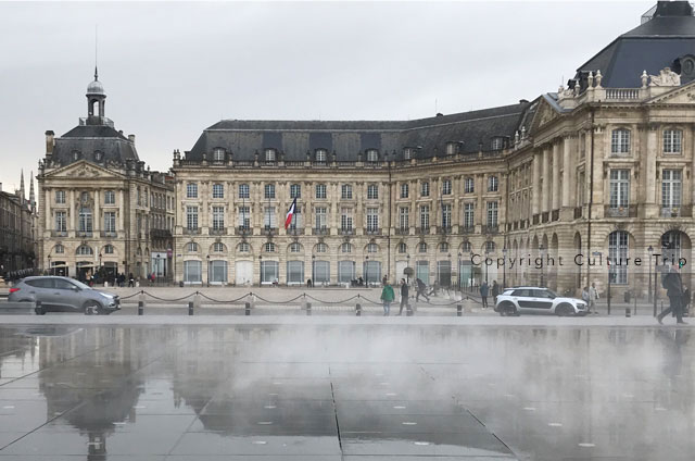 Le miroir d'eau