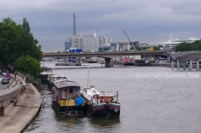 Péniches sur la Seine