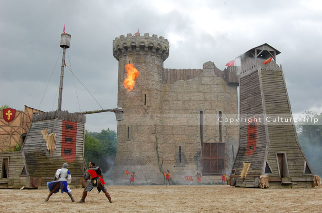 Le fort face à l'invasion ennemie