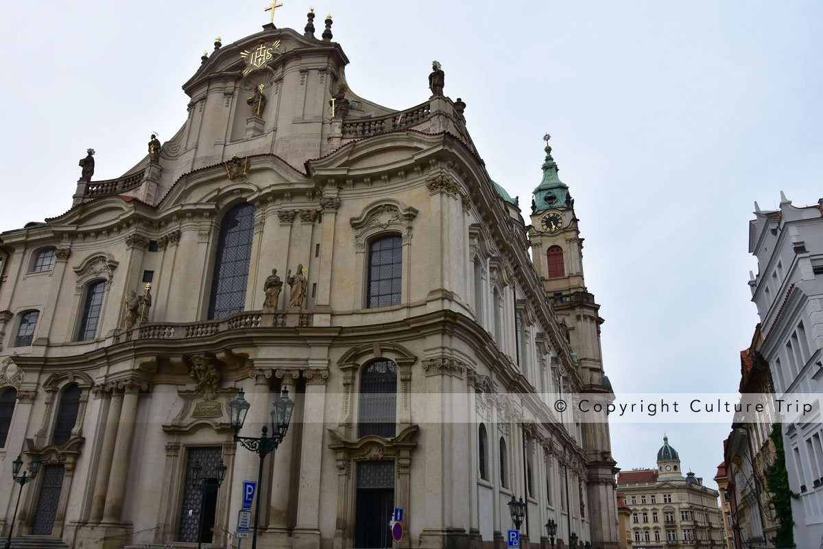 Façade de l'église Saint-Nicolas