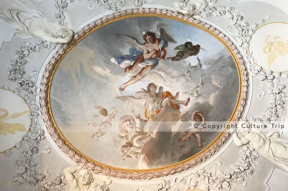 La fresque du plafond du salon d'or