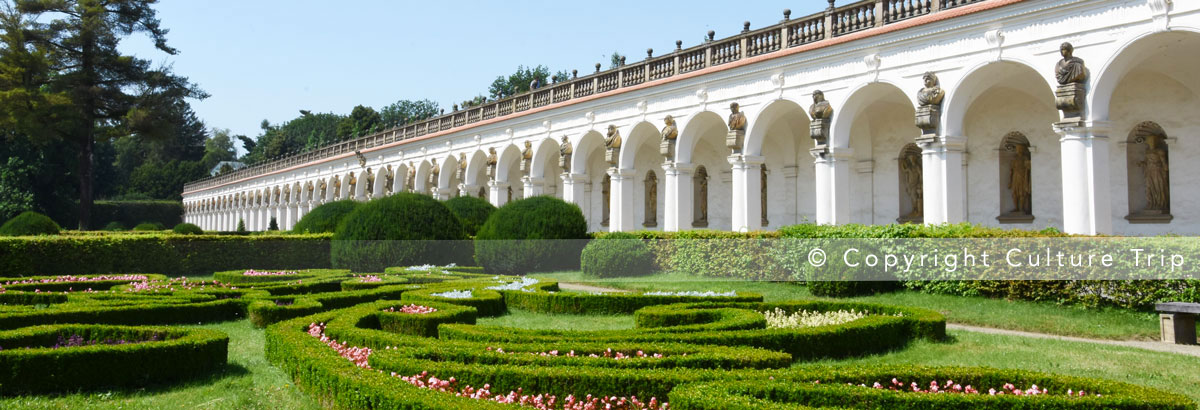 La colonnade du Jardin aux fleurs à Kroměříž